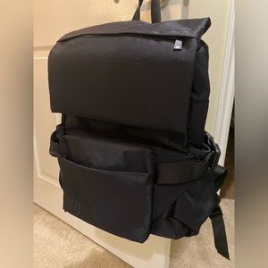 Beis “ultimate diaper backpack”